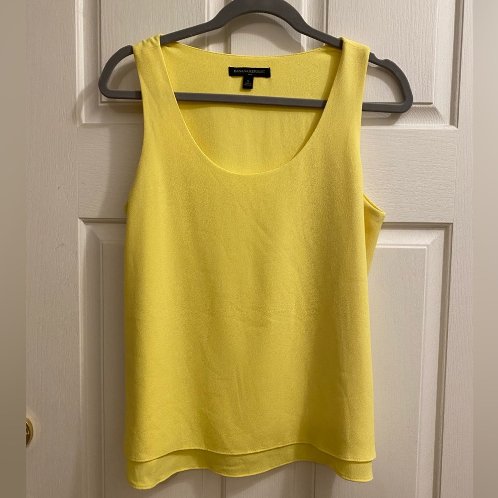 Banana Republic Sleeveless Blouse